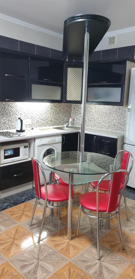 Apartament Near Dnieper Черкассы Экстерьер фото